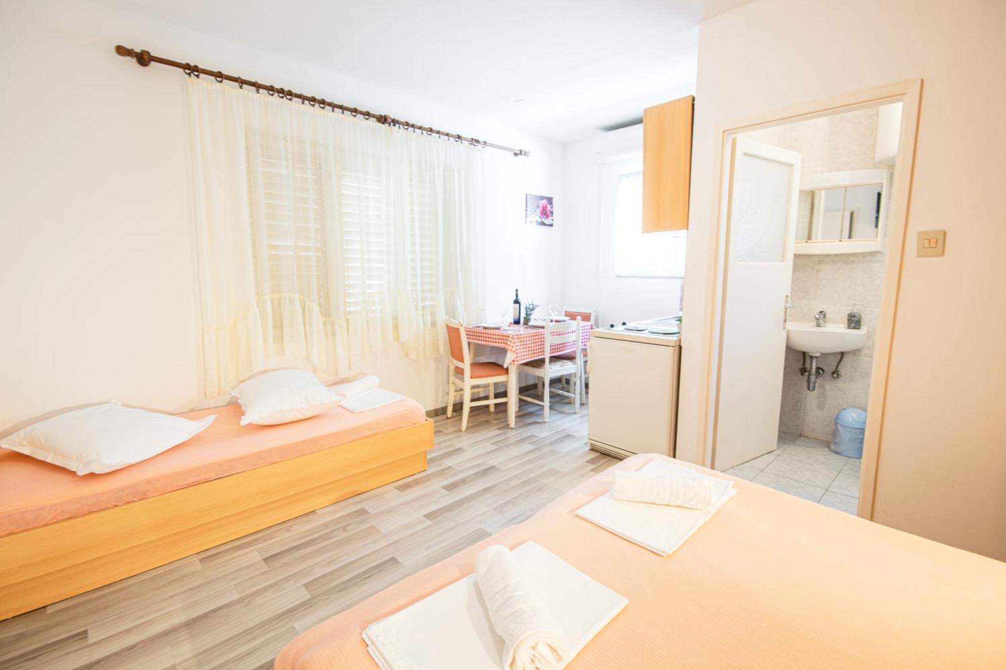 Apartman Biljana Макарска Экстерьер фото